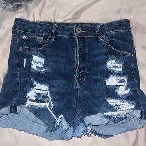 Hardly ever been worn